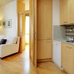 Fewdays Apartamento *